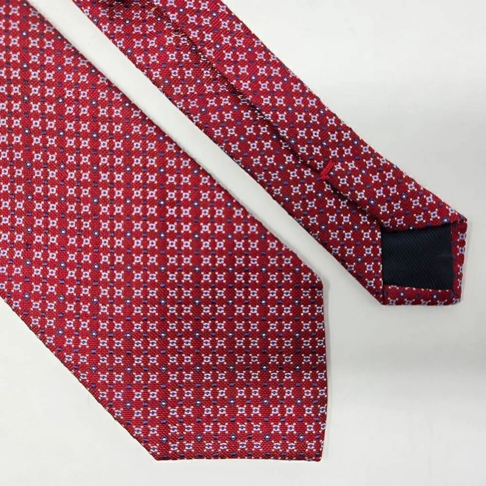 DIVA ITALY CUCITA A MANO SILK TIE RED BLUE WHITE MICRO DOT TEXTURED 3.5